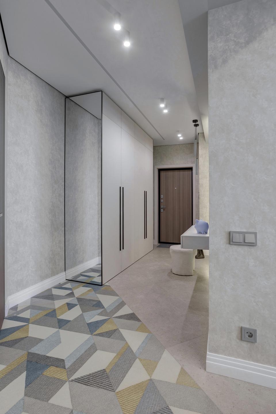 Однушка с синими акцентами