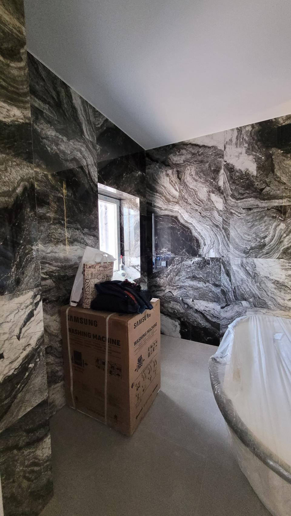 Квартира холостяка в темных тонах